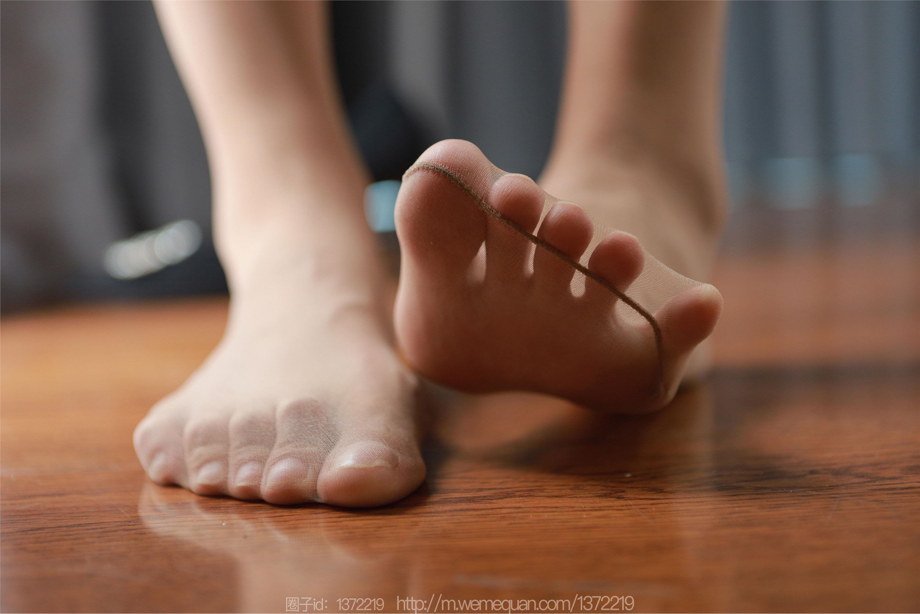 IESS异思趣向  2023.10.01 丝享家 1547 小宝《不开灯的房间》